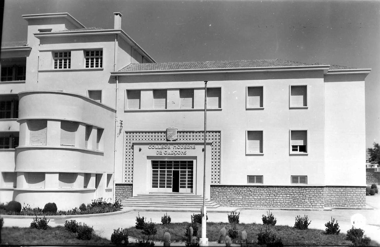 Tiaret 500- Groupe scolaire COLLECTION DES AMIS DE ND DE SANTA CRUZ.jpg